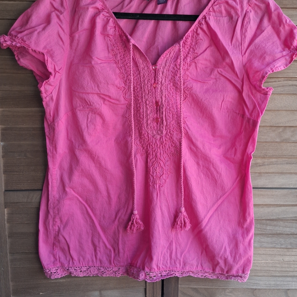 Gloria Vanderbilt Hot Pink Embroidered Boho Top